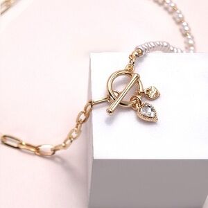 Elegant Gold and Silver Women's necklace